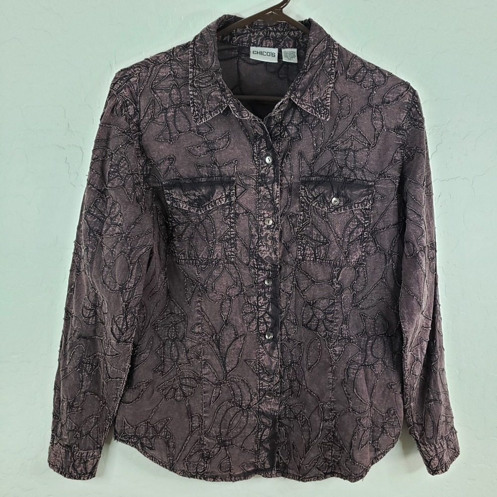 Chico's Blouse Women's Size 1 Purple Floral Frayed Embroidery Button Shirt - Picture 4 of 8